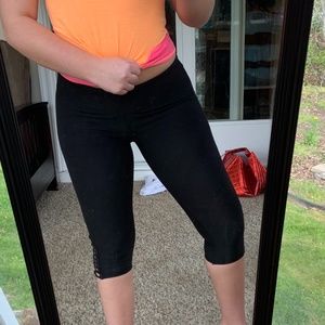 capri leggings with open side